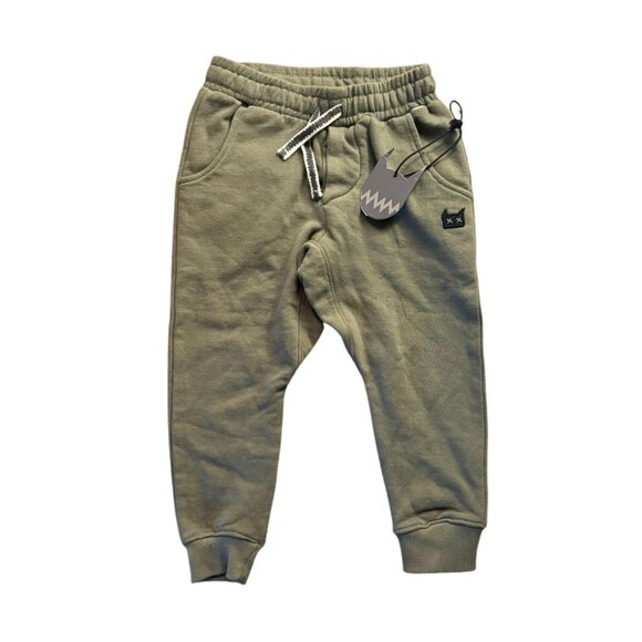 Munster Night and Day Track Pants in Dark Olive